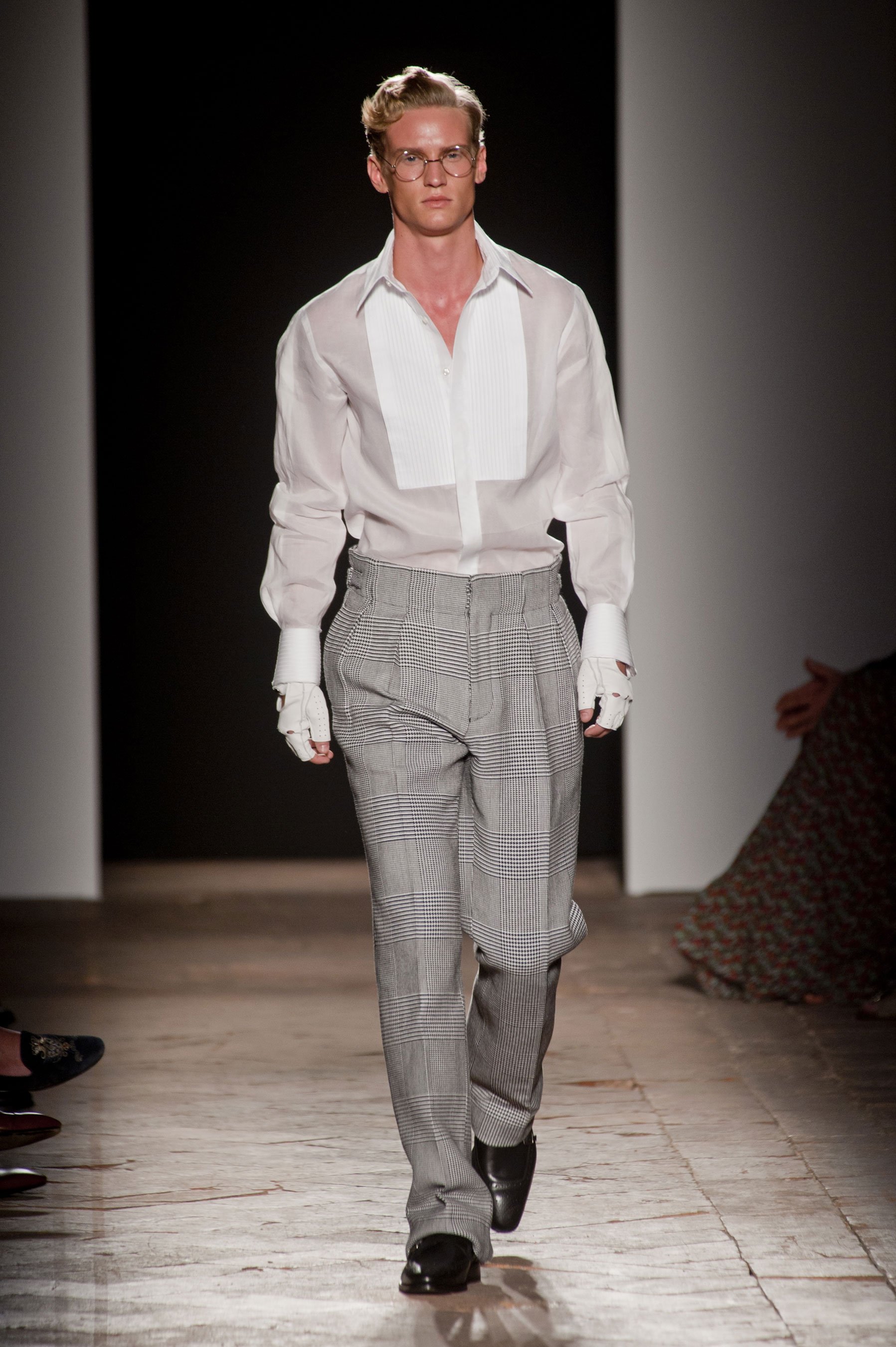 DAKS SS 2014